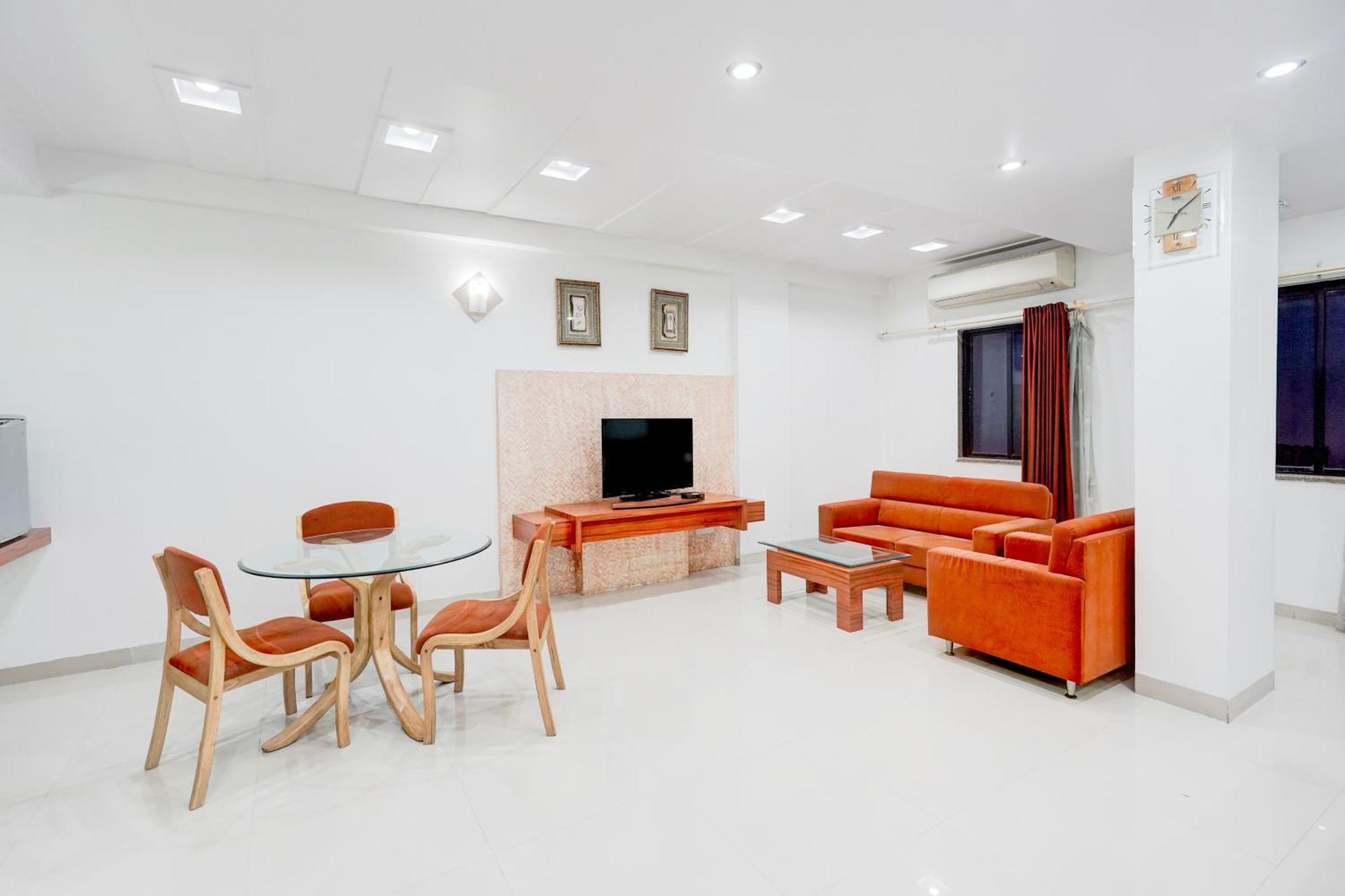 Super Townhouse Mg Road Porbandar Formerly Hotel Harmony Esterno foto