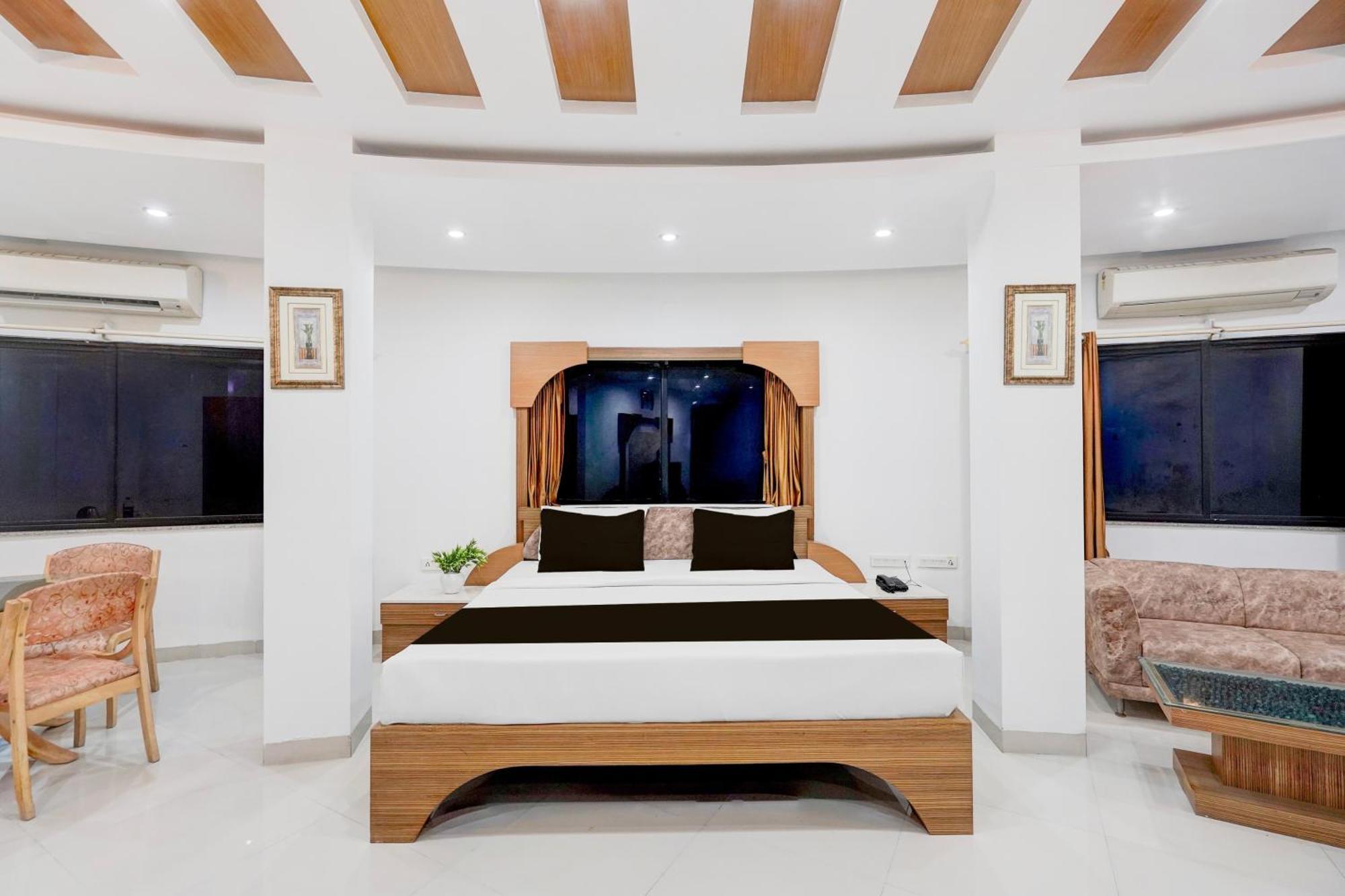 Super Townhouse Mg Road Porbandar Formerly Hotel Harmony Esterno foto