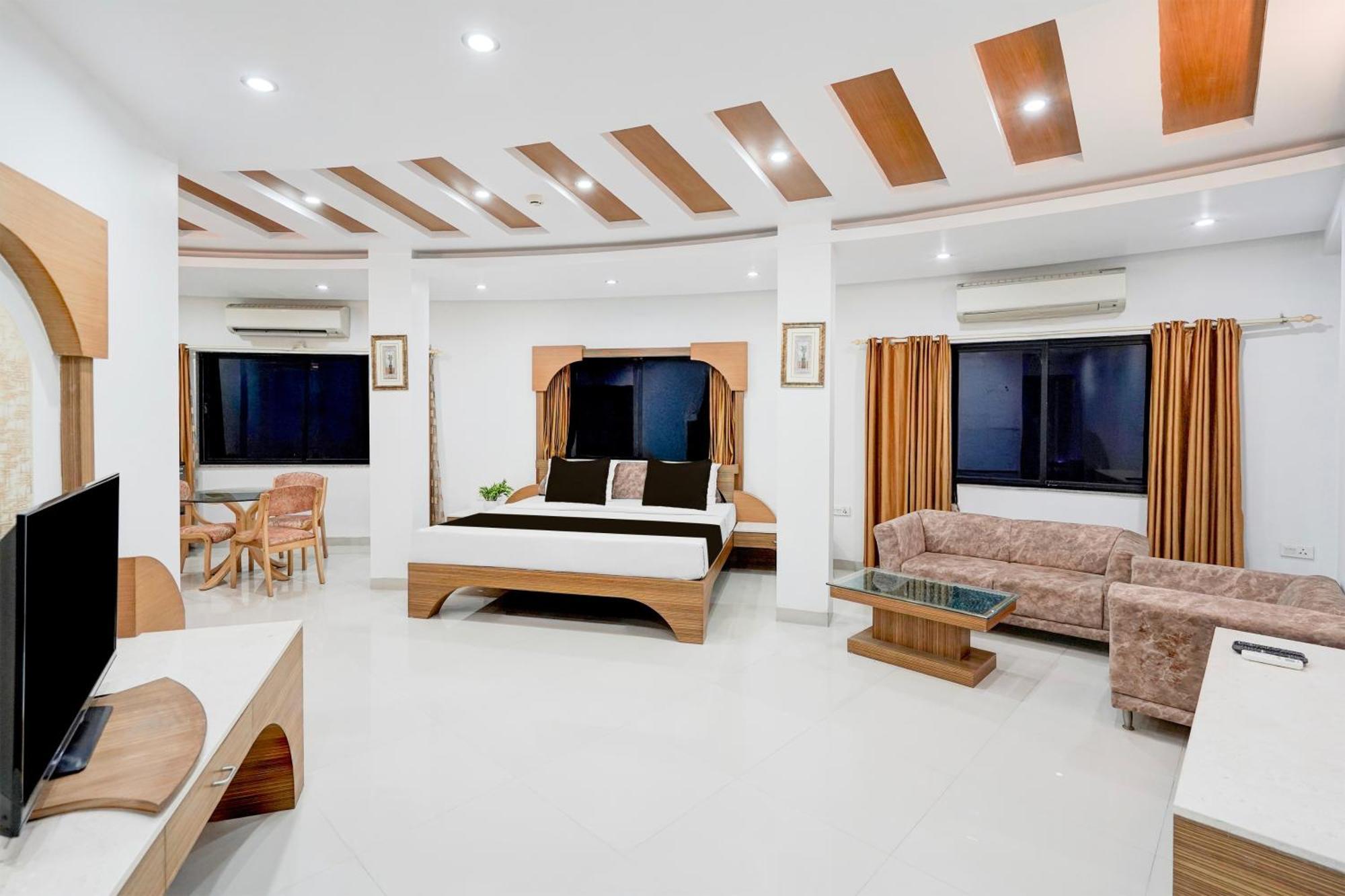 Super Townhouse Mg Road Porbandar Formerly Hotel Harmony Esterno foto